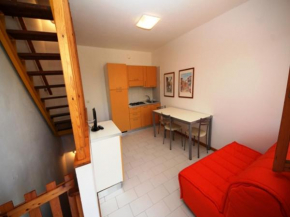 Relax in our villa with private garden in Rosolina